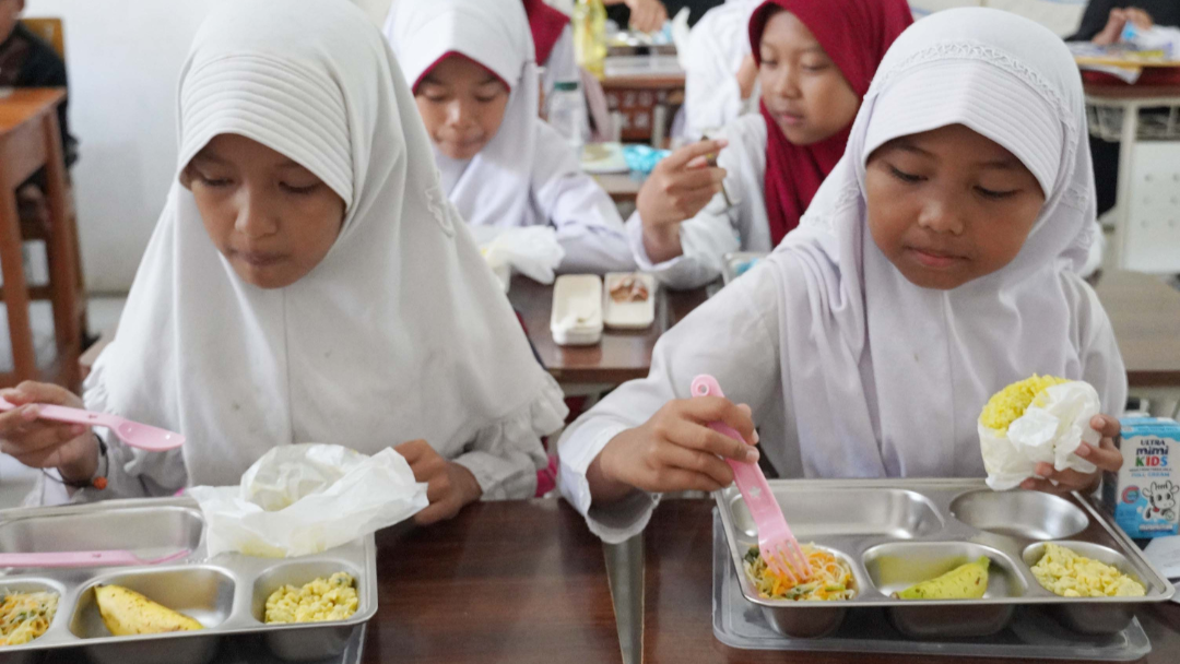 Klarifikasi BGN Langkat Terkait Viral Menu MBG Berupa Bahan Mentah di Tangerang Selatan