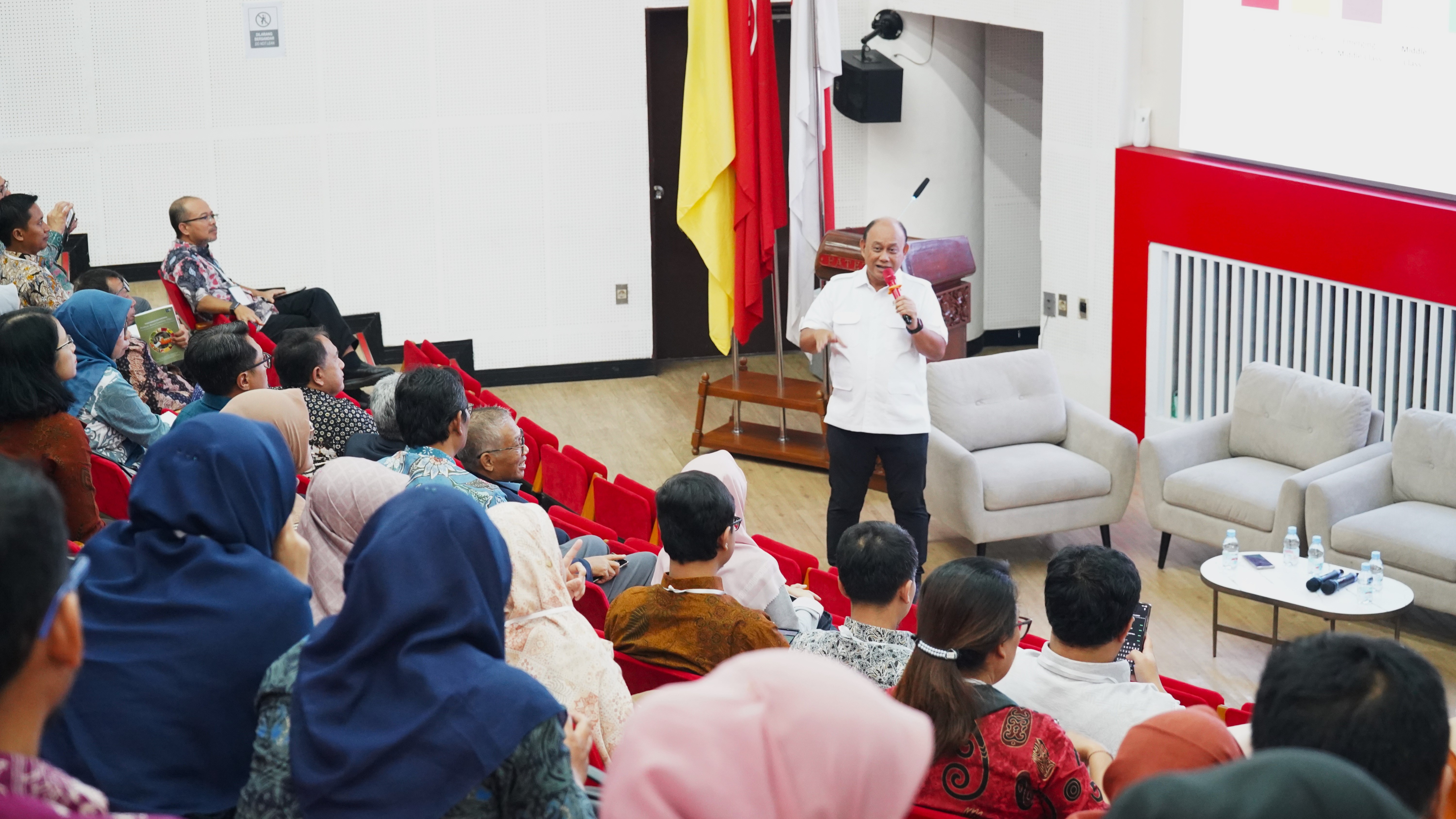 Kabadan BGN Langkat Hadiri Seminar Nasional dan Pertemuan Forum Komunikasi Perguran Tinggi Teknologi Pertanian Indonesia Kebijakan Nasional dan Tantangan 